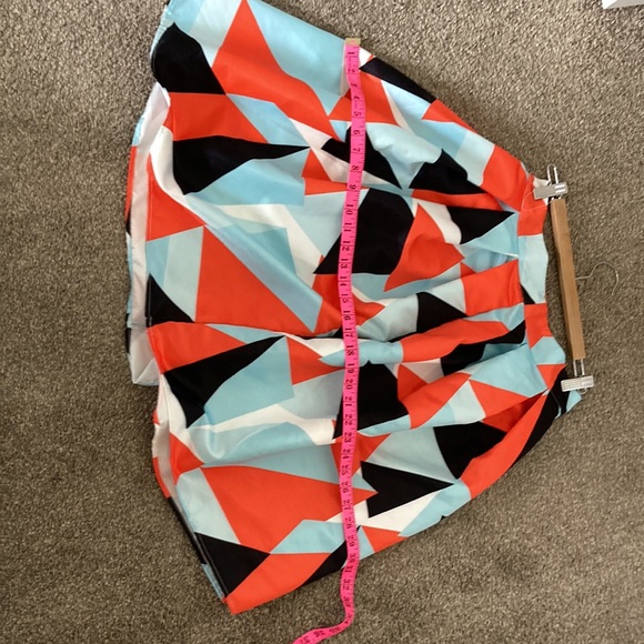 Fit and Flare Polyester skirt. Size M - Picture 6 of 6